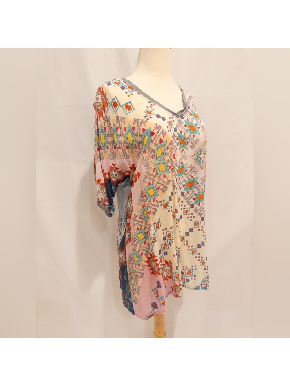 Johnny Was Southwest Style Top -size Large EUC - Picture 2 of 4